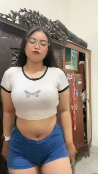 looking makes it uuhhooott_44