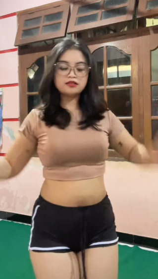 looking makes it uuhhooott_44