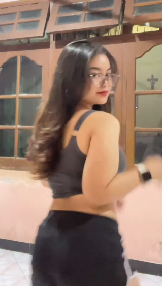 looking makes it uuhhooott_44