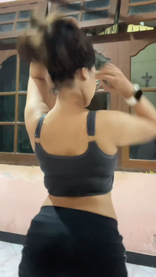 looking makes it uuhhooott_44