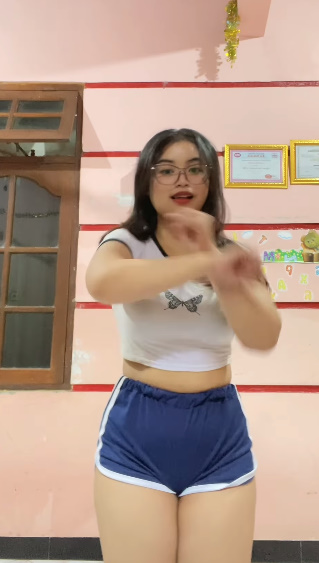 looking makes it uuhhooott_44