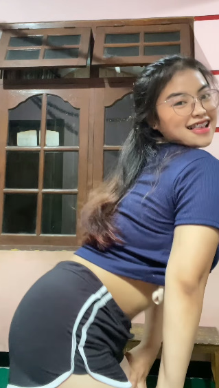 looking makes it uuhhooott_44