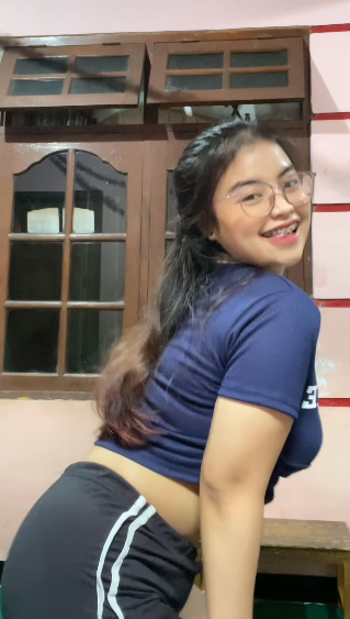 looking makes it uuhhooott_44