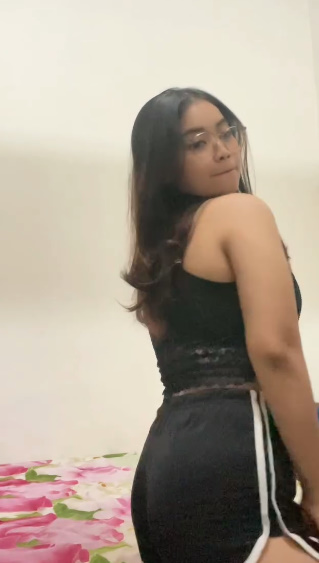 looking makes it uuhhooott_44