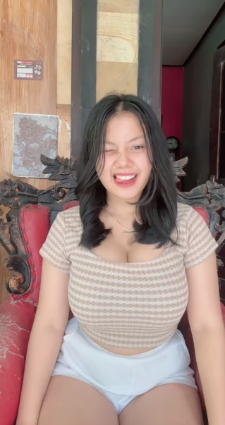 looking makes it uuhhooott_44