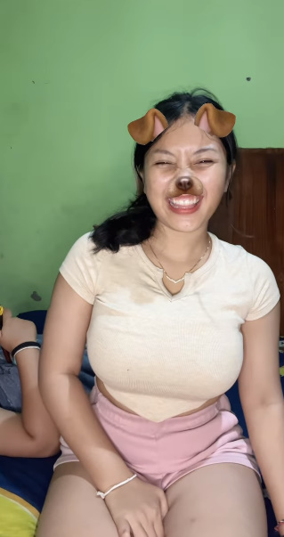 looking makes it uuhhooott_44