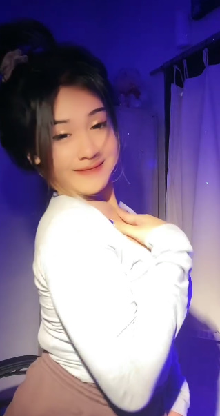 looking makes it uuhhooott_44