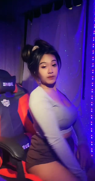 looking makes it uuhhooott_44