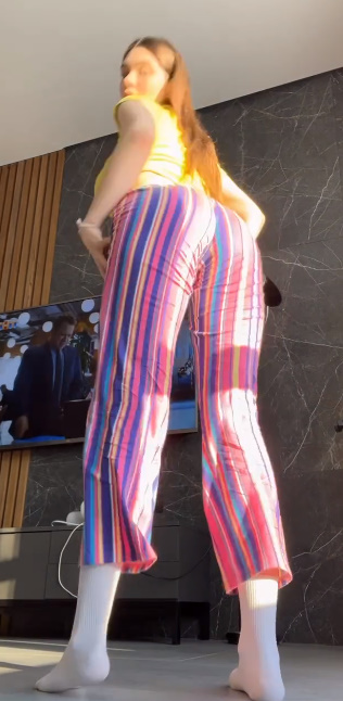 looking makes it uuhhooott_45