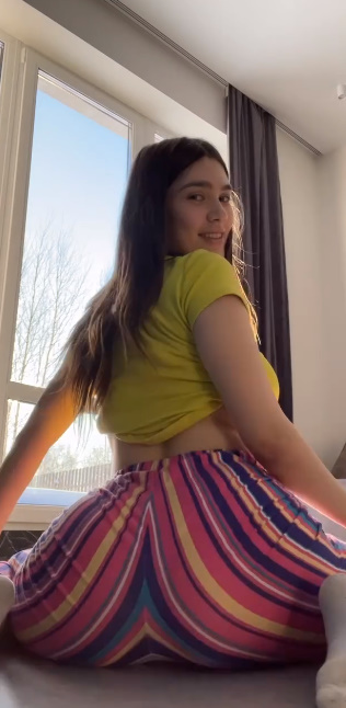 looking makes it uuhhooott_45