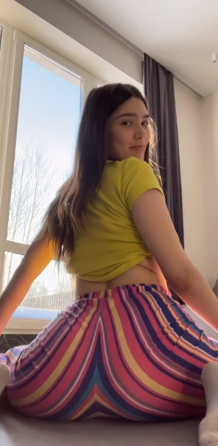 looking makes it uuhhooott_45