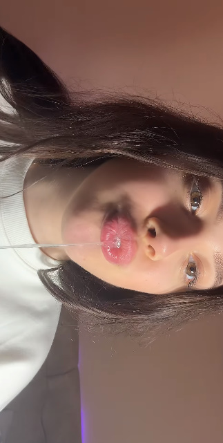 looking makes it uuhhooott_46