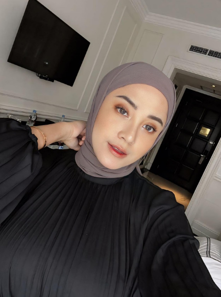 looking makes it uuhhooott_47