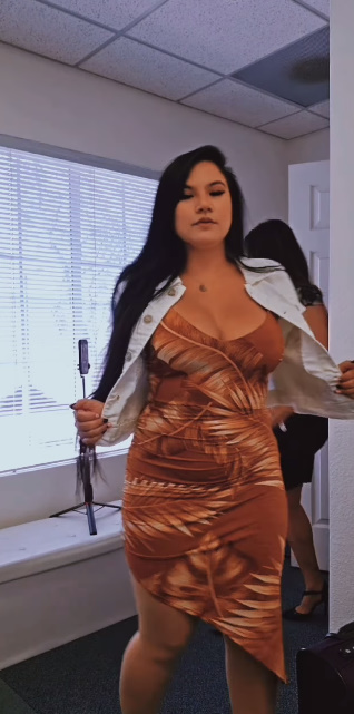 looking makes it uuhhooott_48