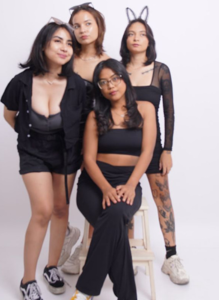 looking makes it uuhhooott_50