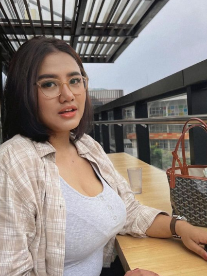 looking makes it uuhhooott_51