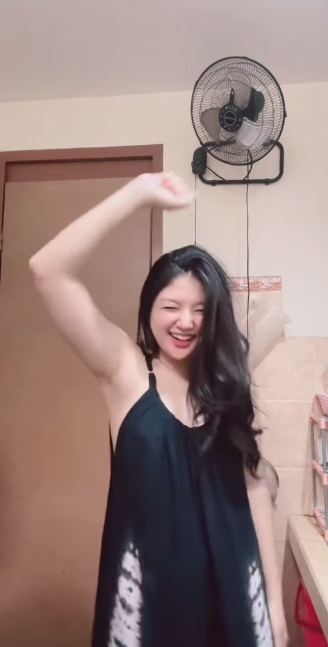 looking makes it uuhhooott_52