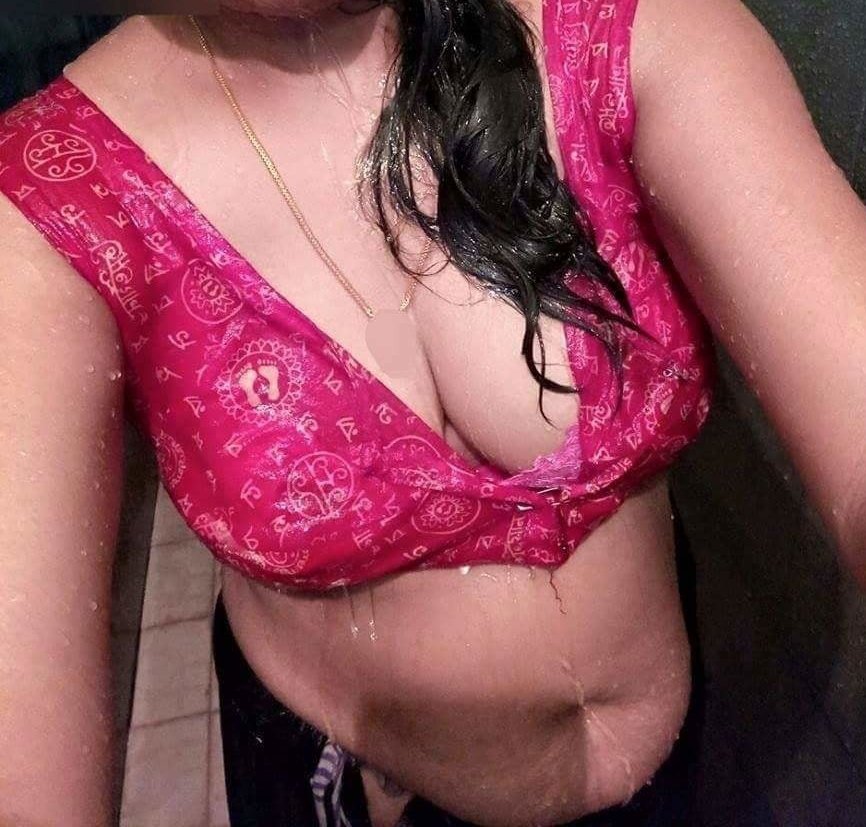 আমার সাথে যোগাযোগ করতে চাইলে এইখানে টাচ করো তাহলে আমার ইমুতে