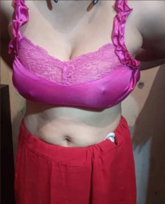 আমার সাথে যোগাযোগ করতে চাইলে এইখানে টাচ করো তাহলে আমার ইমুতে