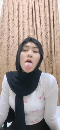 looking makes it uuhhooott_57