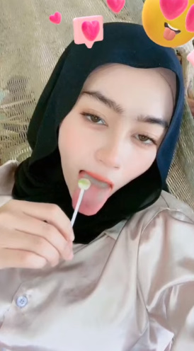 looking makes it uuhhooott_57