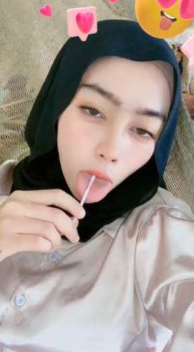 looking makes it uuhhooott_57