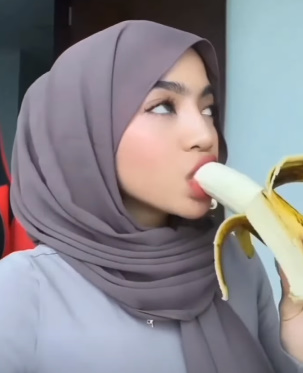 looking makes it uuhhooott_57