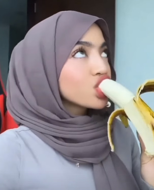 looking makes it uuhhooott_57