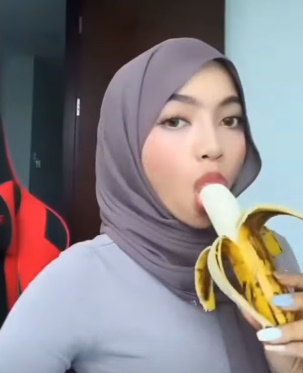 looking makes it uuhhooott_57