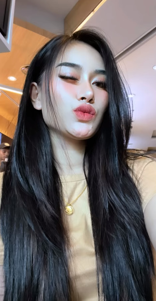 looking makes it uuhhooott_58