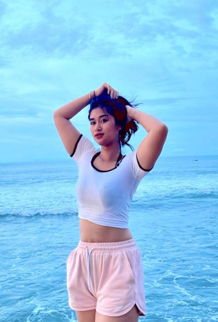 looking makes it uuhhooott_58