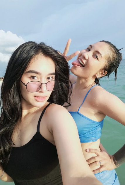 looking makes it uuhhooott_58