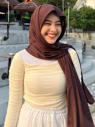 looking makes it uuhhooott_61