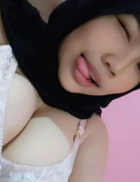 looking makes it uuhhooott_62