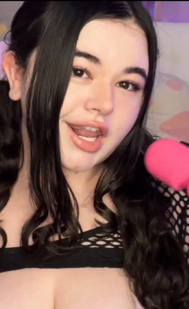 looking makes it uuhhooott_64