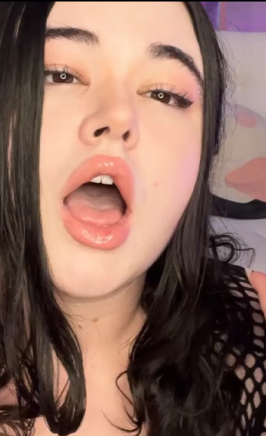 looking makes it uuhhooott_64