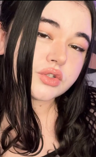 looking makes it uuhhooott_64