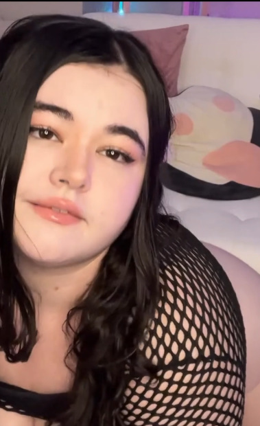 looking makes it uuhhooott_64