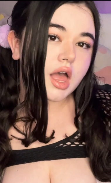 looking makes it uuhhooott_64