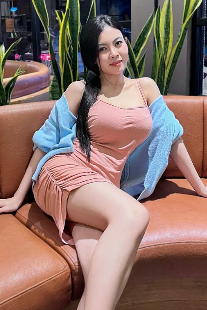 looking makes it uuhhooott_68