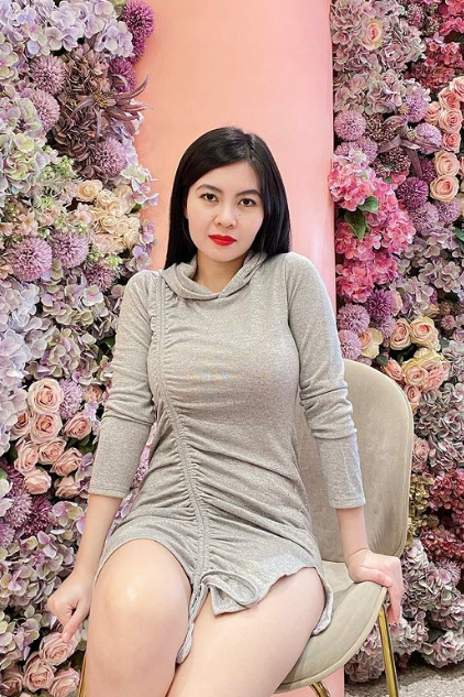 looking makes it uuhhooott_68