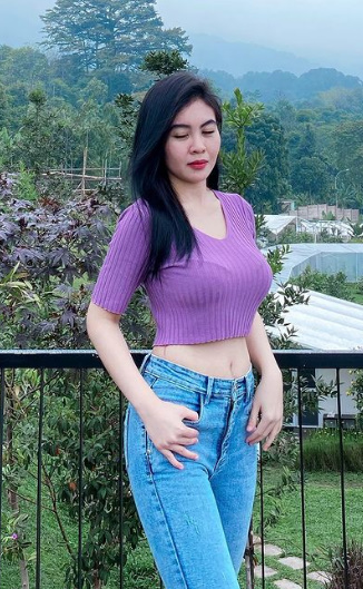 looking makes it uuhhooott_68