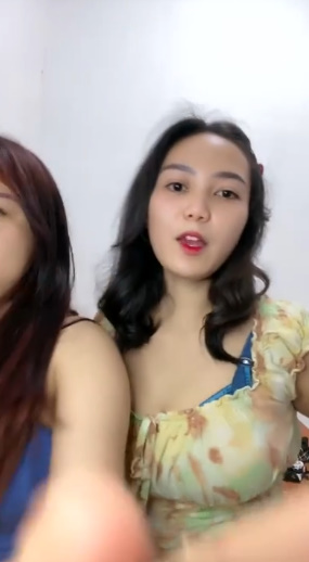 looking makes it uuhhooott_71