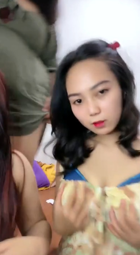 looking makes it uuhhooott_71