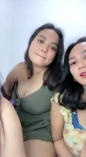 looking makes it uuhhooott_71