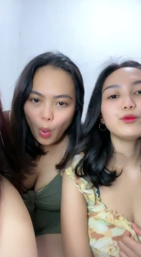 looking makes it uuhhooott_71