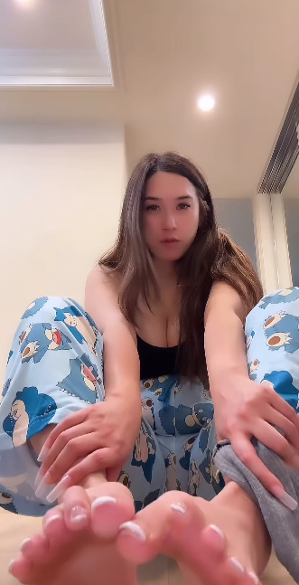 looking makes it uuhhooott_73