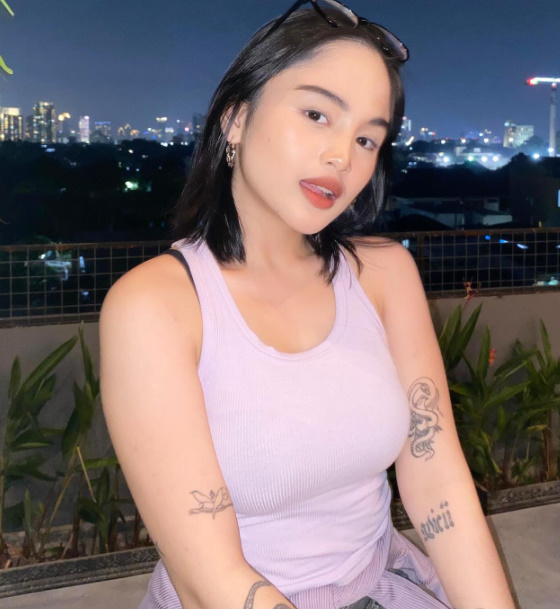 looking makes it uuhhooott_79