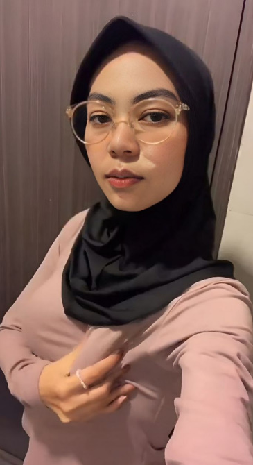 looking makes it uuhhooott_79