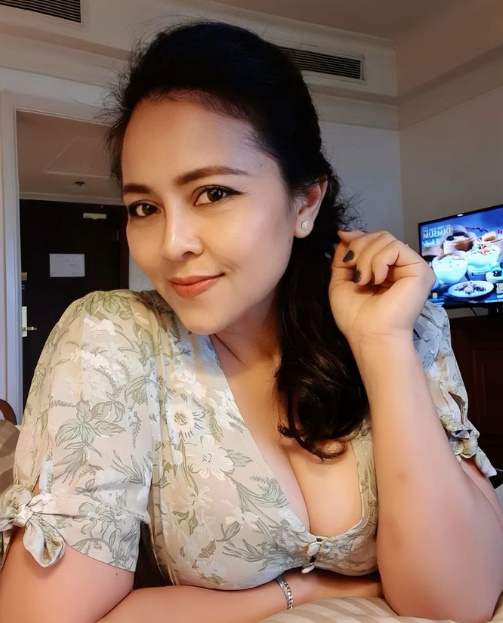 looking makes it uuhhooott_79